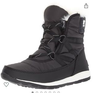 Sorel Whitney Short Lace Up Boots Never Worn